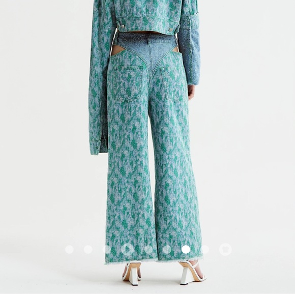 Urbanic Cutout Jacquard Jeans with Rhinestone - Picture 6 of 7